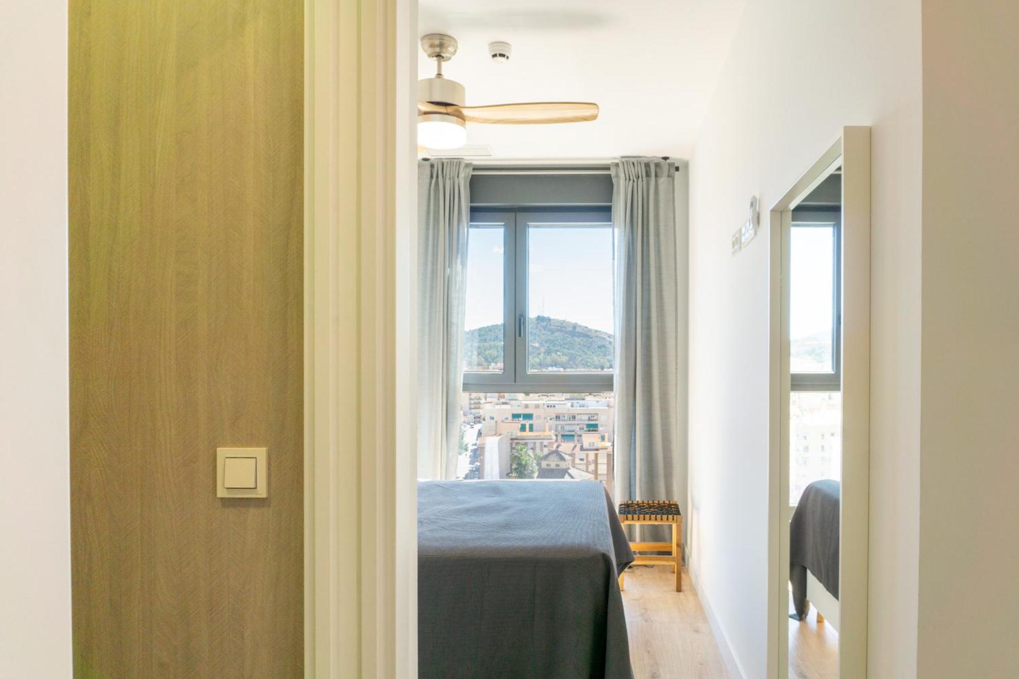 Urban Sky Tower 2 Center Apartment Málaga