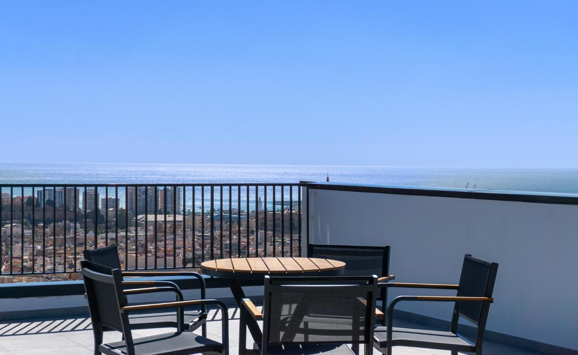 Urban Sky Tower 2 Center Apartment Málaga